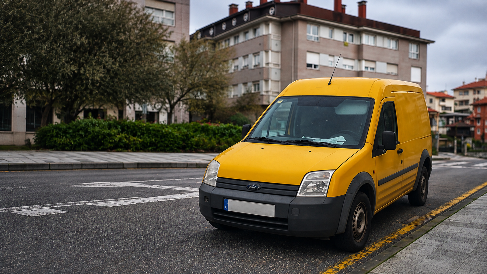 Ford Transit Connect amarilla comprada por 500 euros durante la pandemia